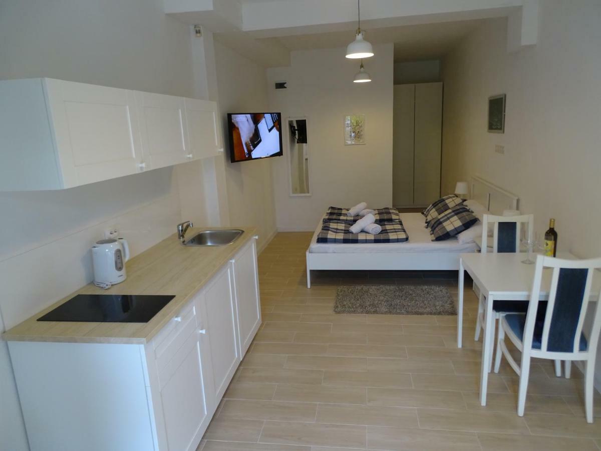 Job Studio Apartments سبليت المظهر الخارجي الصورة