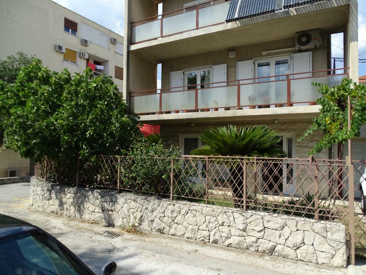 Job Studio Apartments سبليت المظهر الخارجي الصورة